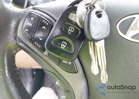 2013 Hyundai Elantra Limited from USA, damaged, VIN 5NPDH4AE1DH172526